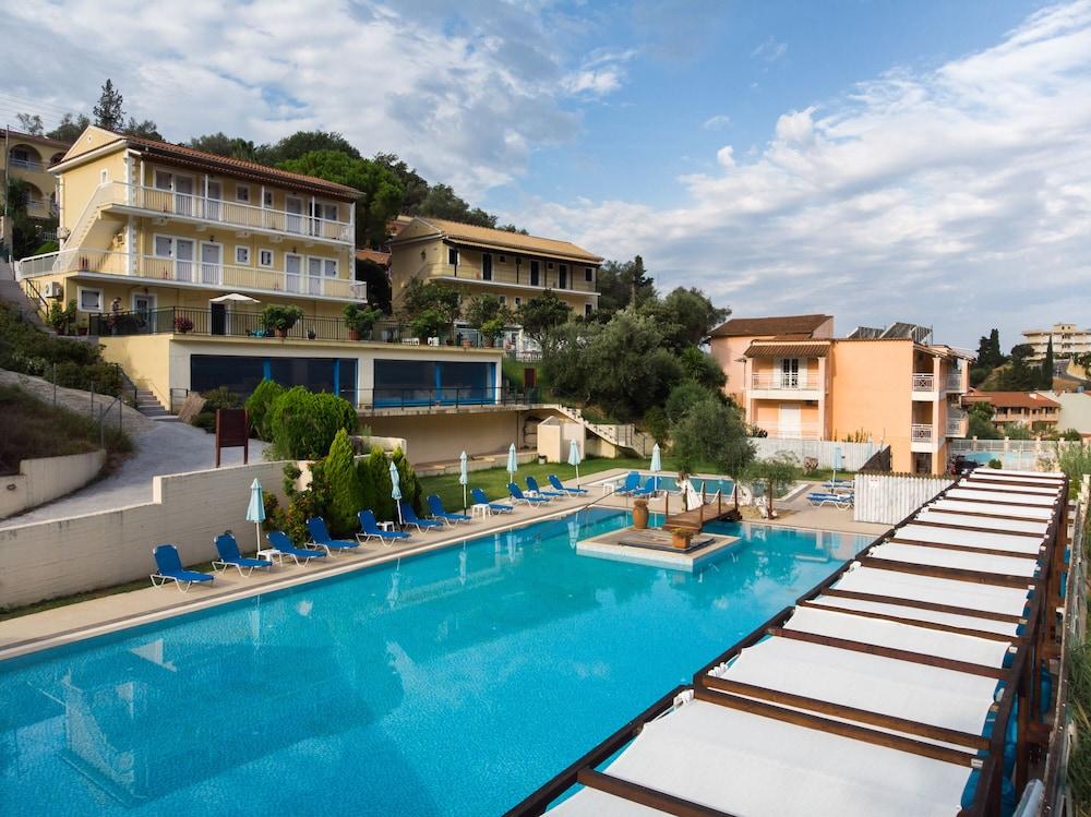 Marina Apartments, Agios Gordios  Exteriör bild