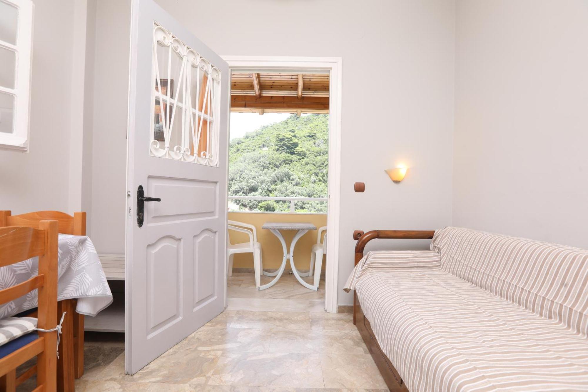 Marina Apartments, Agios Gordios  Exteriör bild