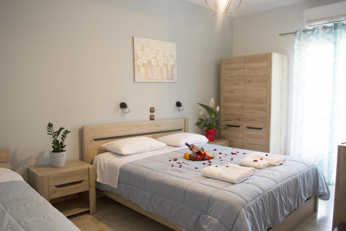 Marina Apartments, Agios Gordios  Exteriör bild