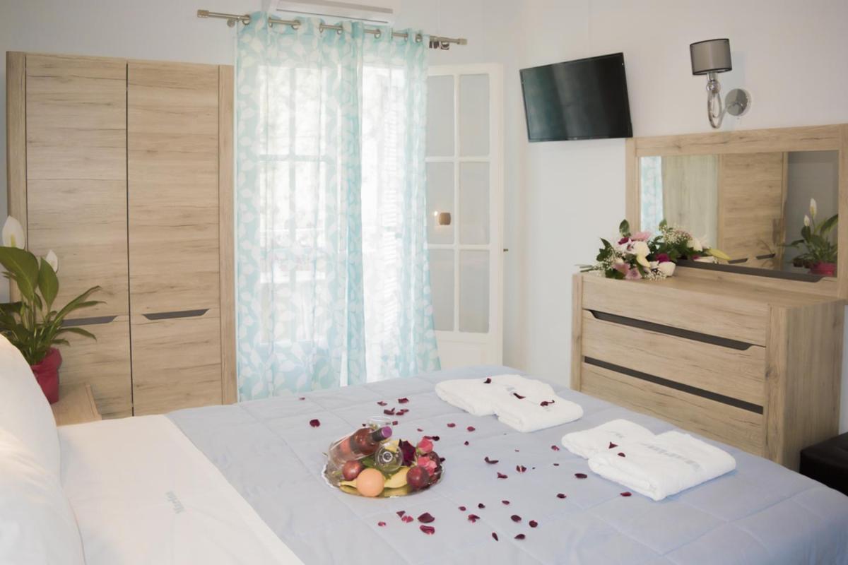 Marina Apartments, Agios Gordios  Exteriör bild