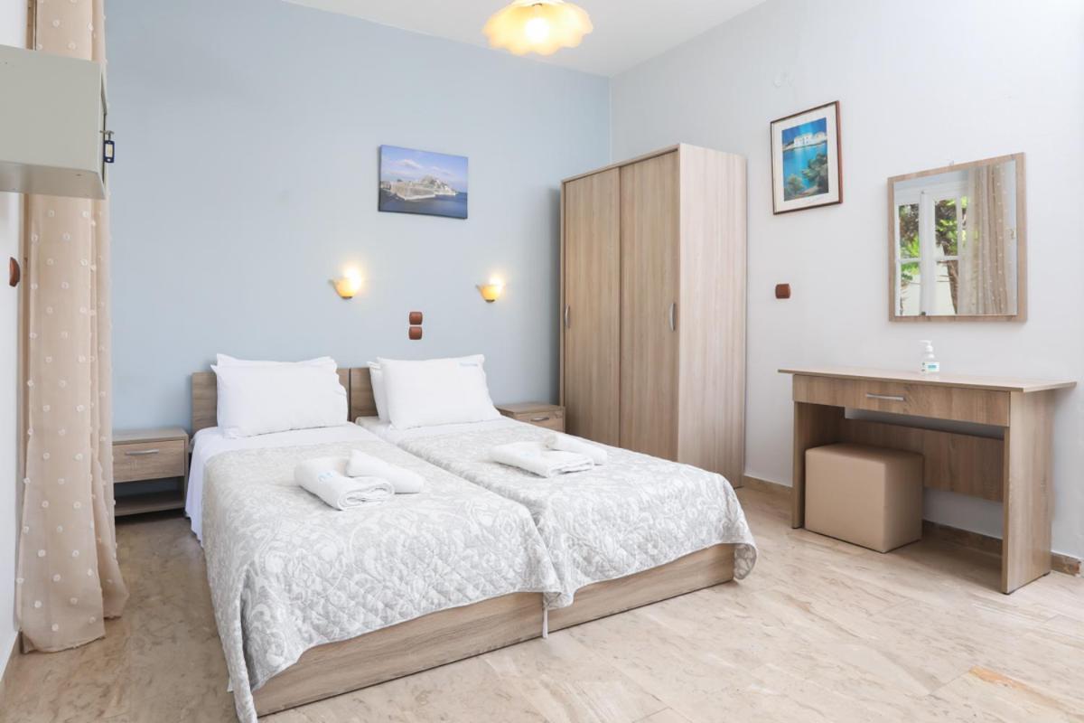 Marina Apartments, Agios Gordios  Exteriör bild
